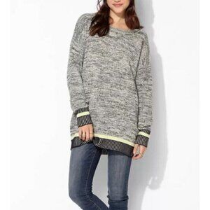 Urban Outfitters Silence + Noise Finish Line Sweater Womens Small Marled Black